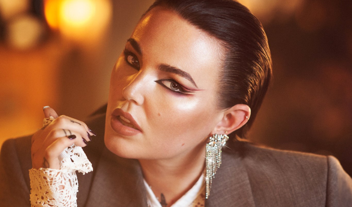Miriam Bryant ”Jag älskar älskar älskar hudvård!”