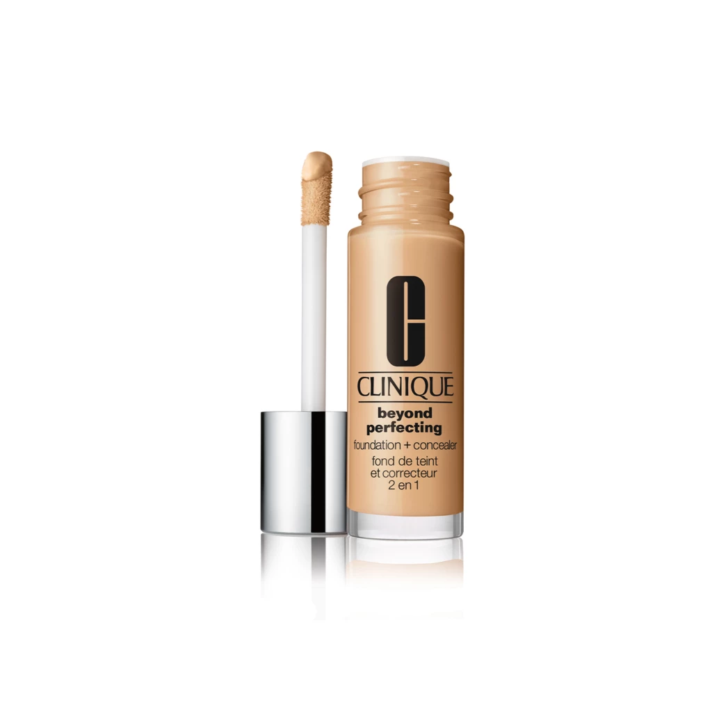 Clinique - Beyond Perfecting Foundation + Concealer CN 32 Buttermilk på KICKS.no