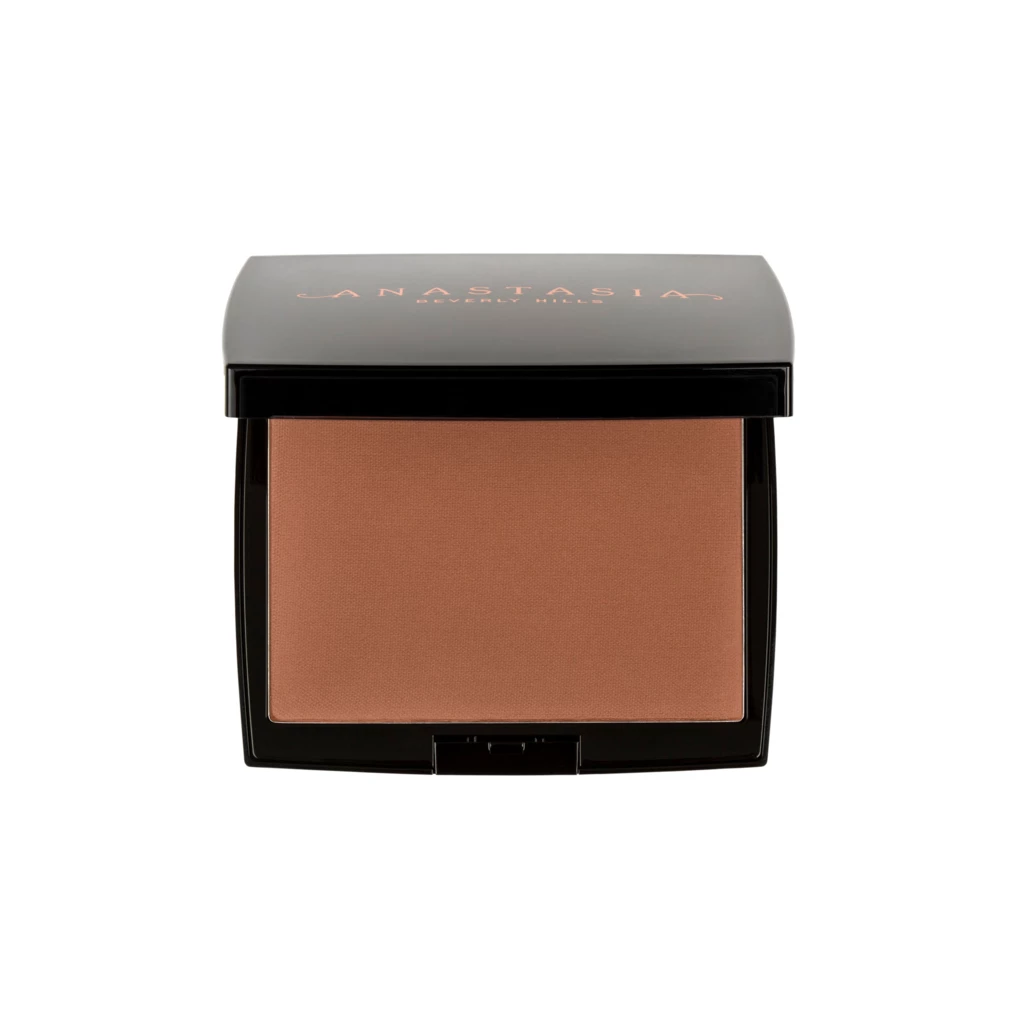 Anastasia - Bronzing Powder Mahogany på KICKS.no