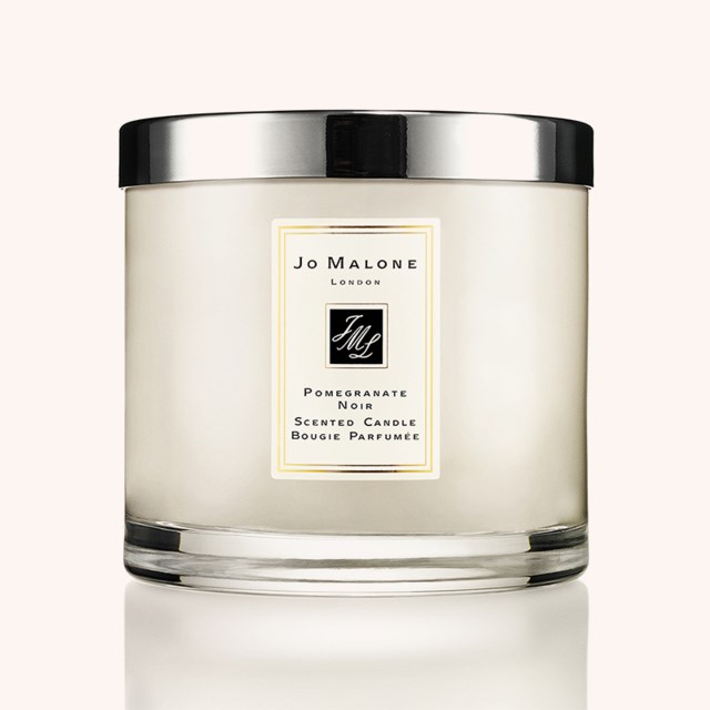 Pomegranate Noir Scented Candle 200 g Pomegranate Noir Scented Candle 200 g