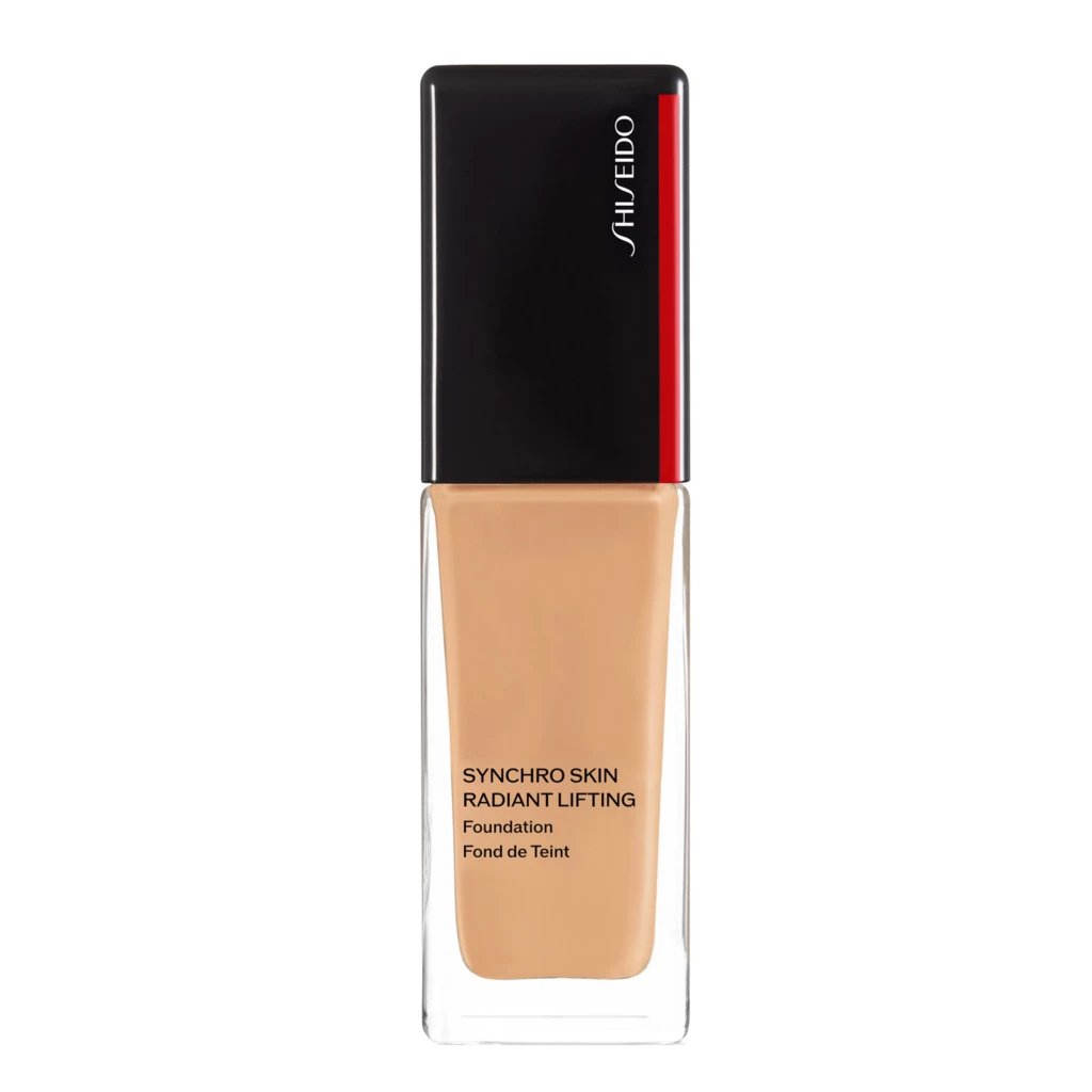 Shiseido - Radiant Lifting Foundation 350 Maple på KICKS.no