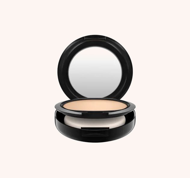 Studio Fix Powder Plus Foundation NW18 Studio Fix Powder Plus Foundation NW18