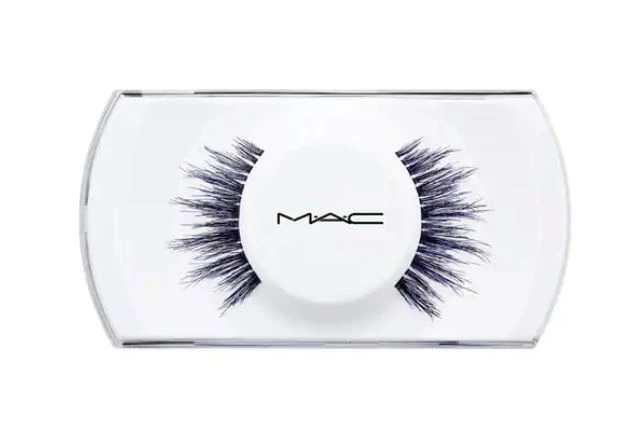MAC - 88 Stunner Lash på KICKS.se