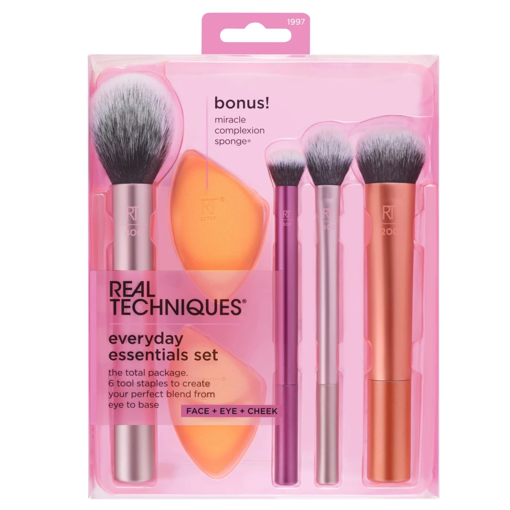 Real Techniques - Everyday Essentials Bonus Brushosoitteessa Kicks.fi