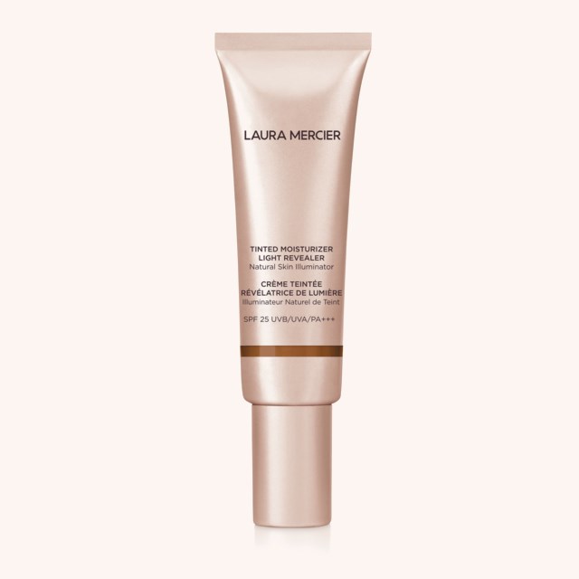 Tinted Moisturizer Light Revealer Natural Skin Illuminator SPF25 6N1 Mocha