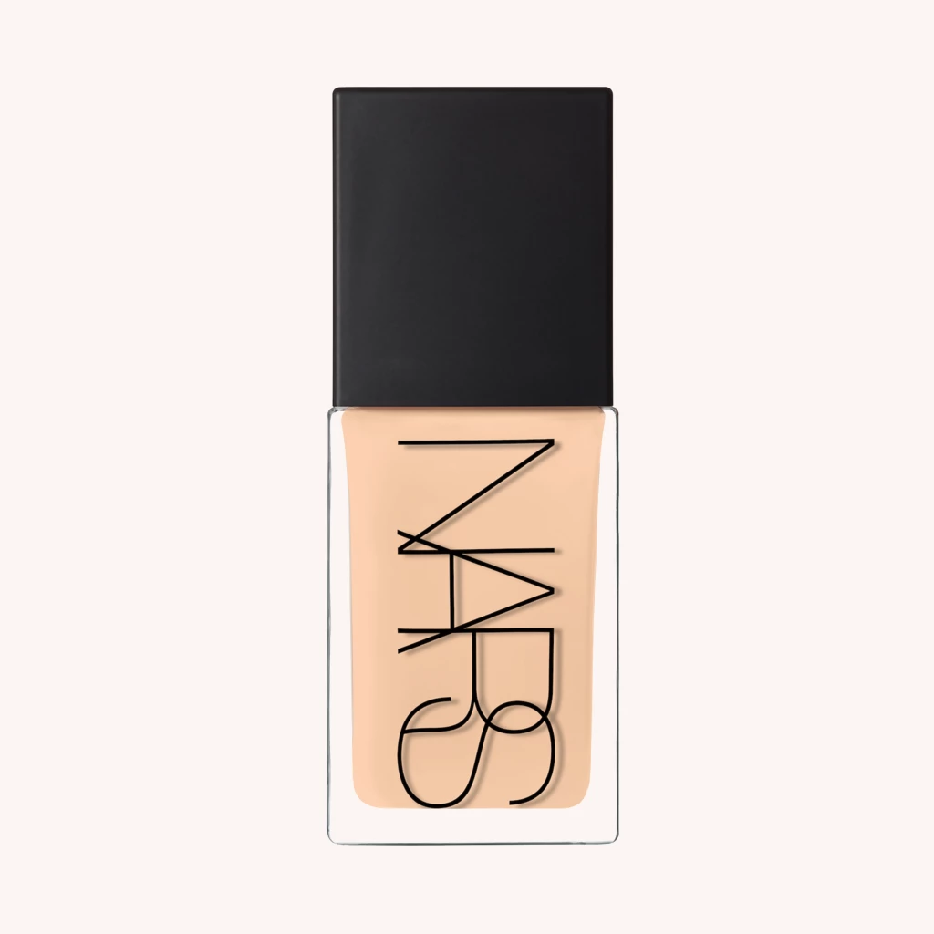 Light Reflecting Foundation Vallauris