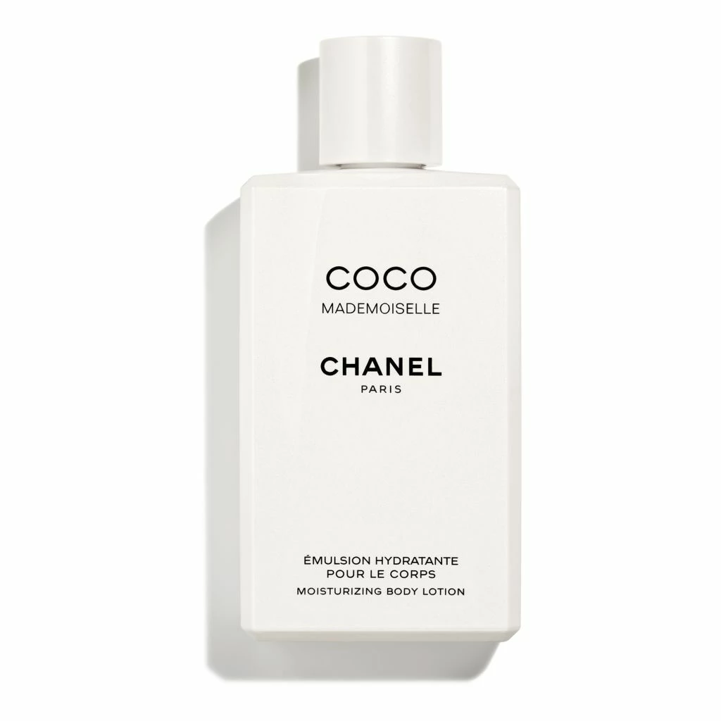 CHANEL - Moisturising Body Lotion på KICKS.no