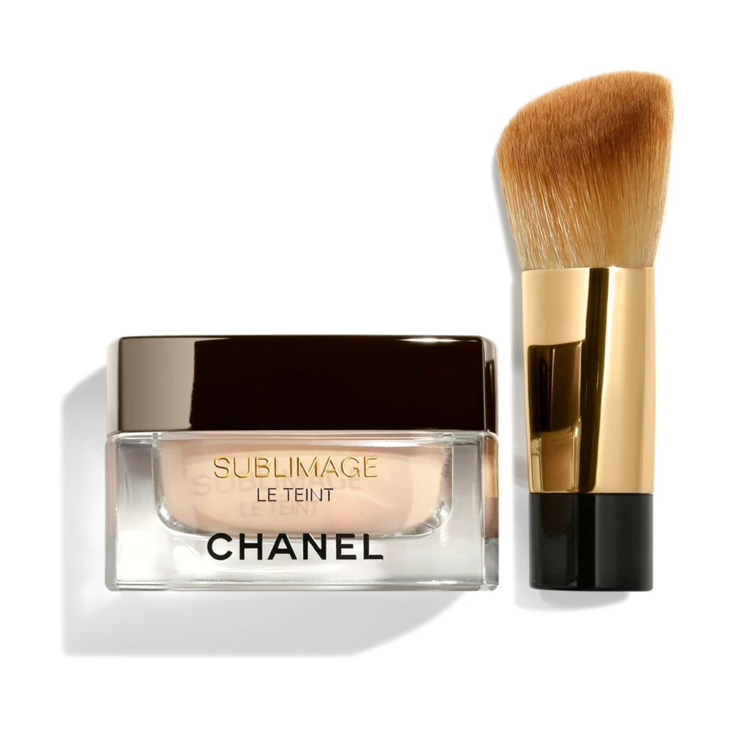 CHANEL - Ultimate Radiance -Generating Cream Foundation på KICKS.no
