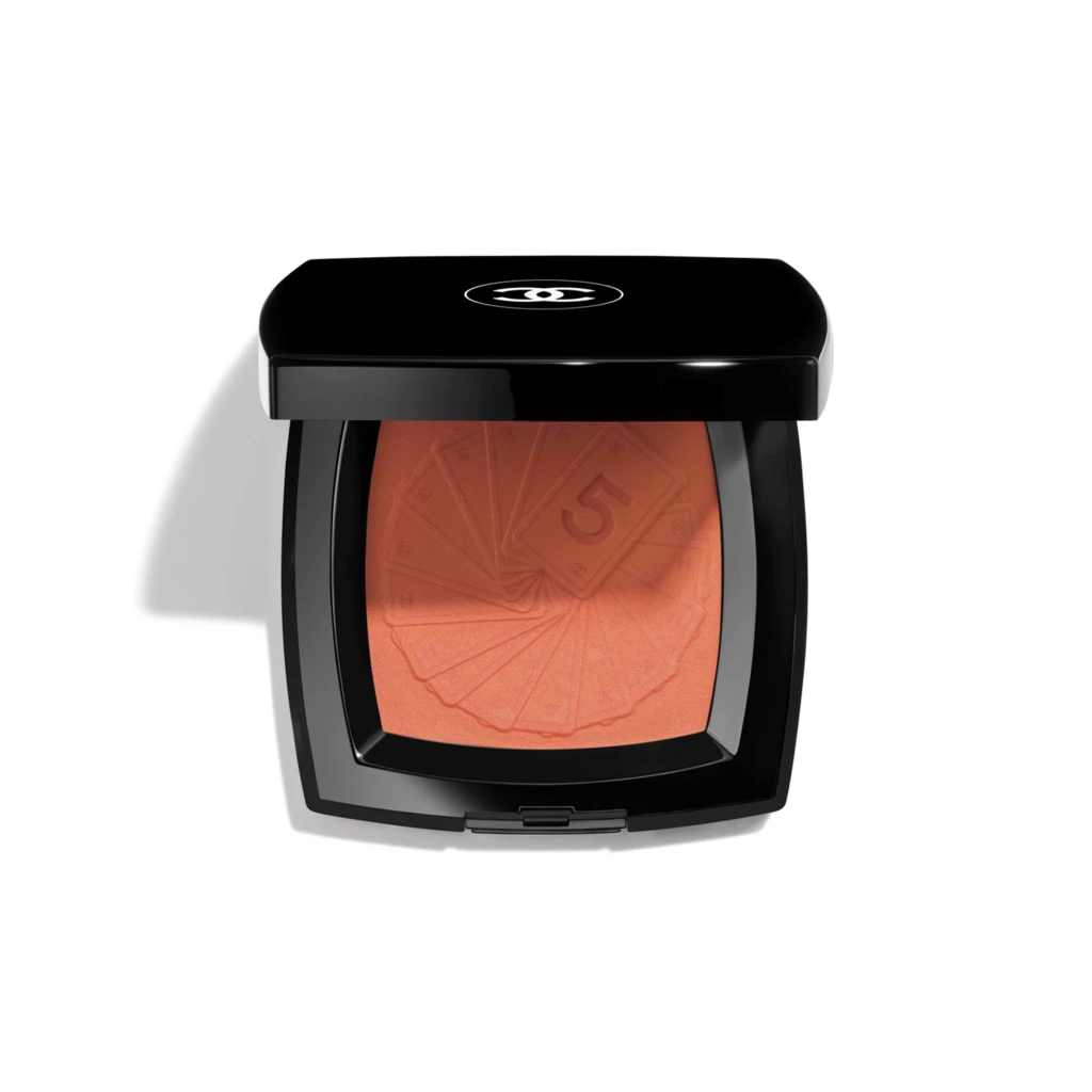 CHANEL - Matte Powder Blush på KICKS.no