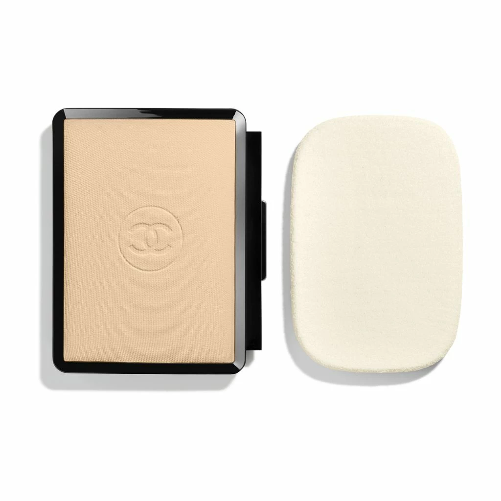 CHANEL - Ultrawear - All- Day Comfort Flawless Finish Compact Foundation på KICKS.no