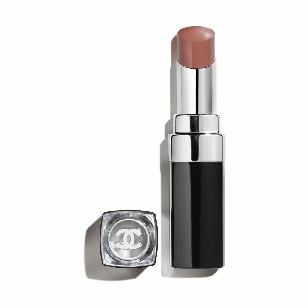 CHANEL - Hydrating And Plumping Lipstick. Intense, Long-Lasting Colour And Shine på KICKS.no
