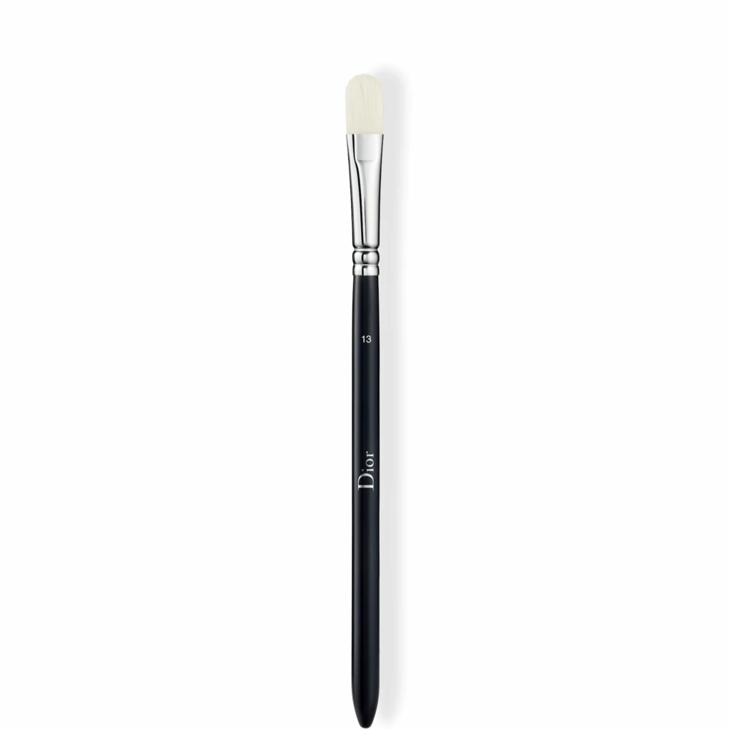 DIOR - Backstage Concealer Brush N° 13 på KICKS.no