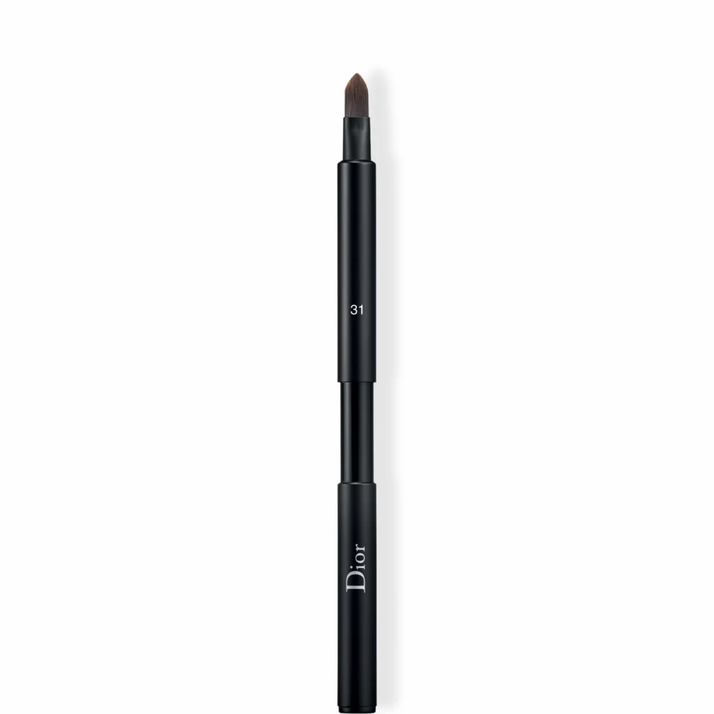 DIOR - Backstage Retractable Lip Brush N° 31 på KICKS.no