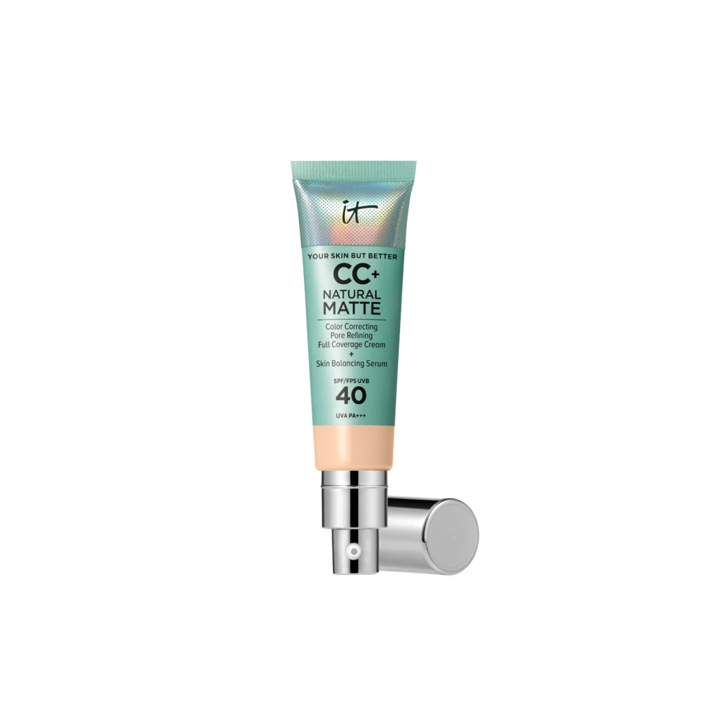 IT Cosmetics - Your Skin But Better CC+ Natural Matte SPF40 CC Cream Fair Beige på KICKS.no