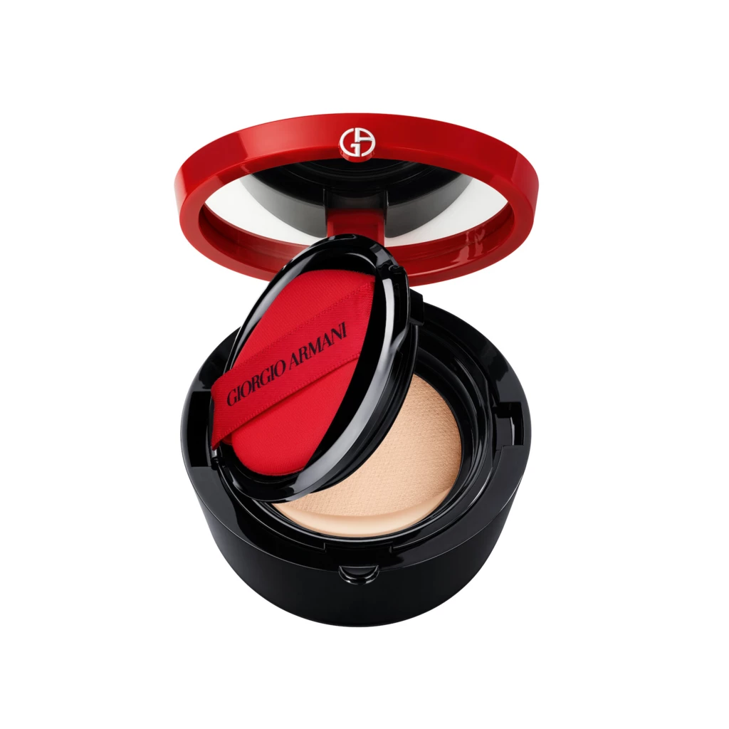 Armani - Red Cushion Refill Foundation 1osoitteessa Kicks.fi
