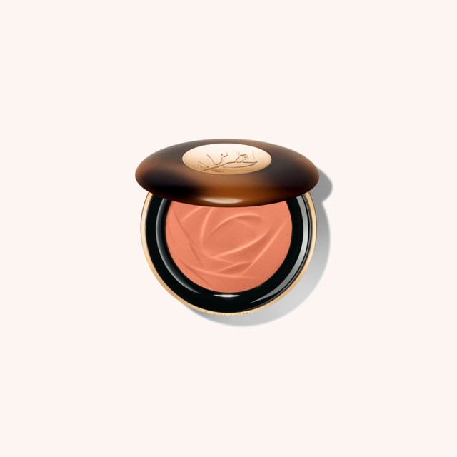 Teint Idole Ultra Wear C.E. Skin Transforming Bronzer 4 Teint Idole Ultra Wear C.E. Skin Transforming Bronzer 4