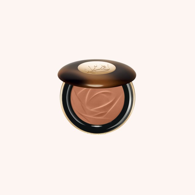 Teint Idole Ultra Wear C.E. Skin Transforming Bronzer 5 Teint Idole Ultra Wear C.E. Skin Transforming Bronzer 5