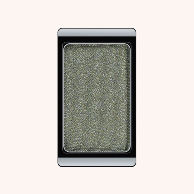 Eyeshadow 40 Pearly Medium Pine Green Eyeshadow 40 Pearly Medium Pine Green