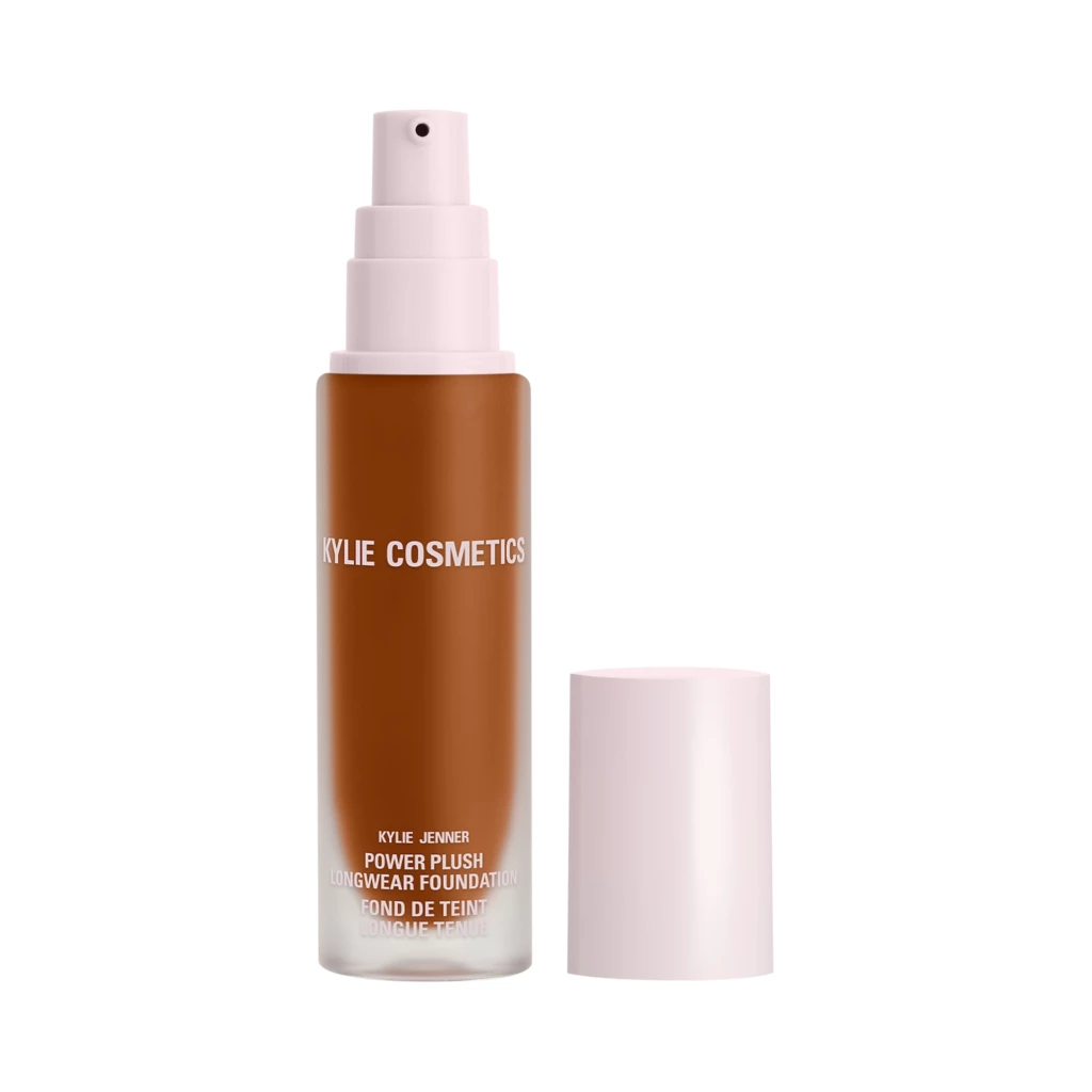 Kylie Cosmetics - Power Plush Foundation 9W Warmosoitteessa Kicks.fi