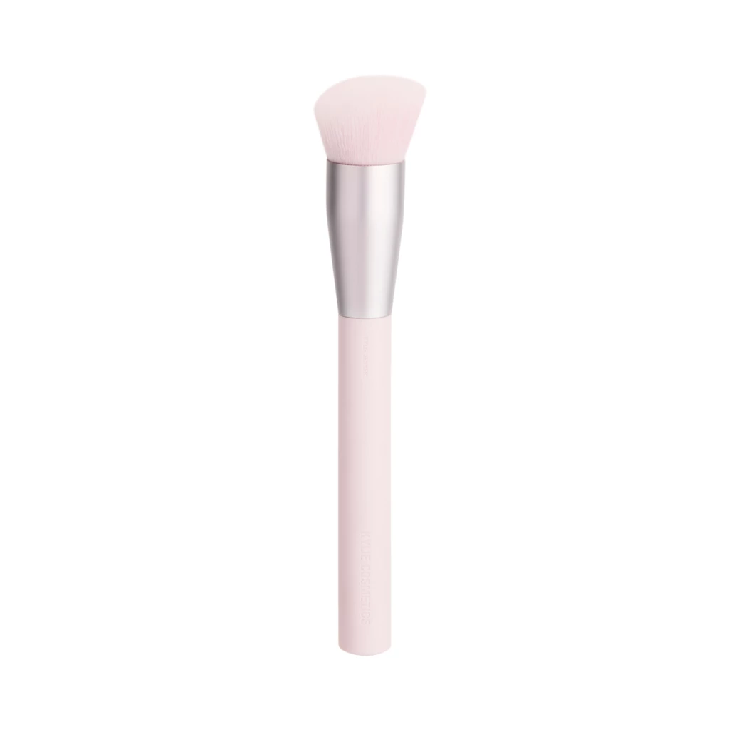 Kylie Cosmetics - Foundation Brush på KICKS.se