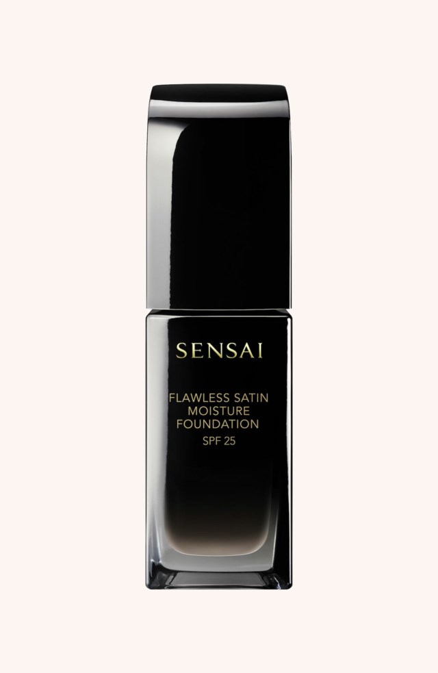 Flawless Satin Moisture Foundation SPF25 103 Sand Beige Flawless Satin Moisture Foundation SPF25 103 Sand Beige