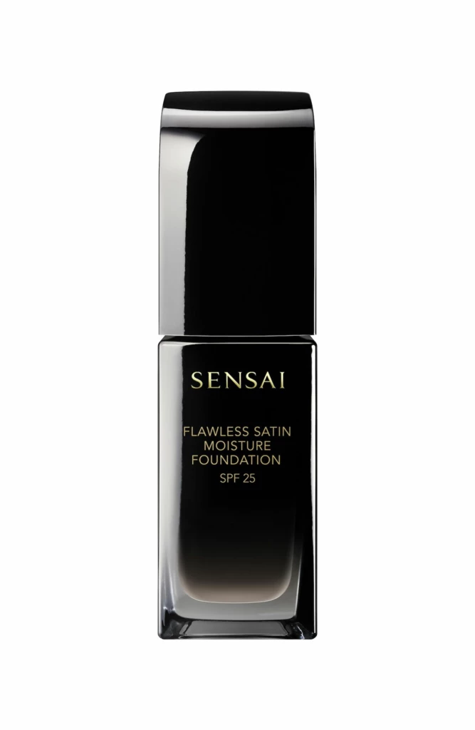 SENSAI - Flawless Satin Moisture Foundation SPF25 202 Ochre Beige på KICKS.se