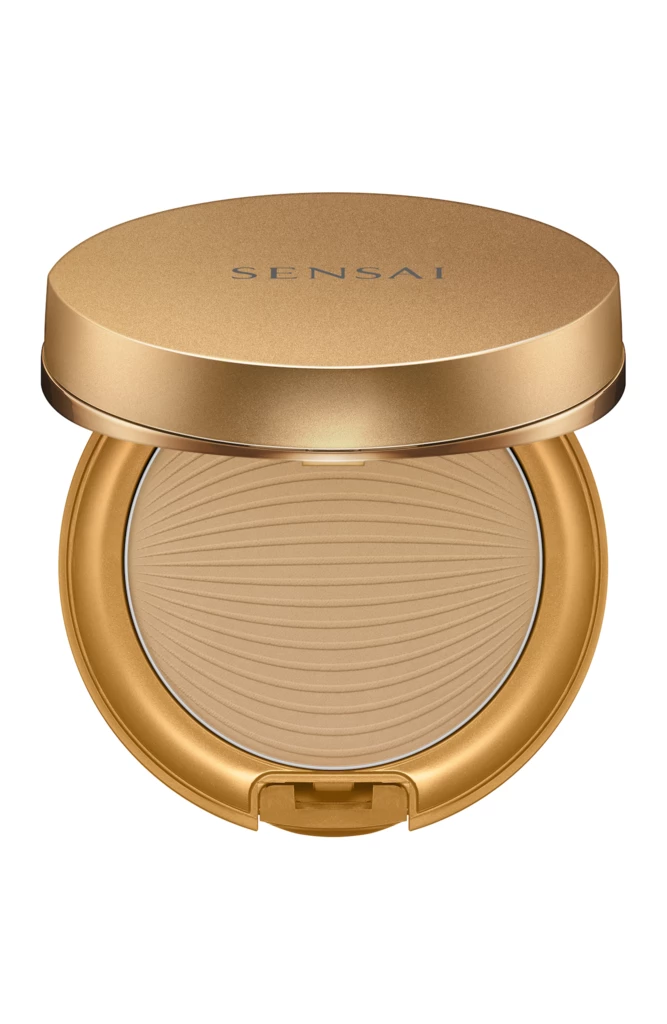 SENSAI - Silky Bronze Natural Veil Compact Powder 2 på KICKS.no