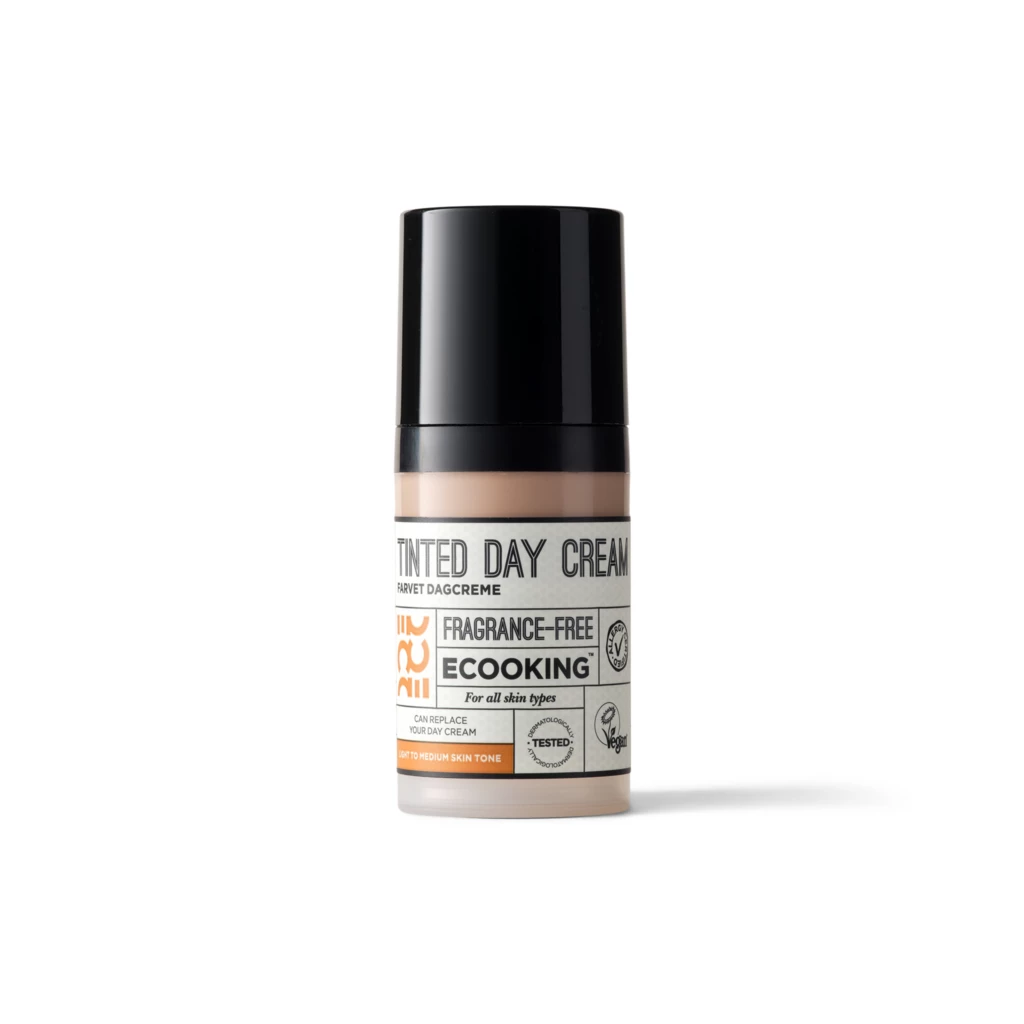 Ecooking - Tinted Day Cream Light/Medium på KICKS.se
