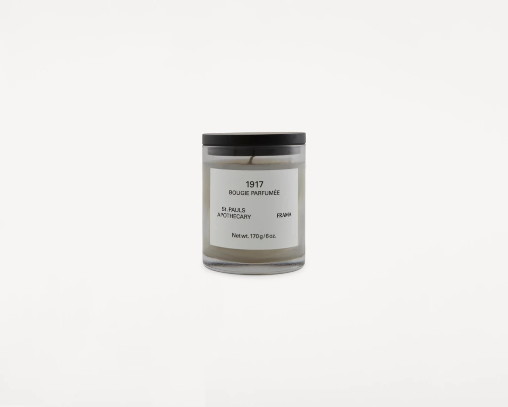 FRAMA - 1917 Scented Candle 170 g på KICKS.se