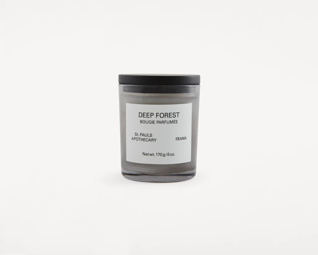 FRAMA - Deep Forest Scented Candle 170 g på KICKS.se
