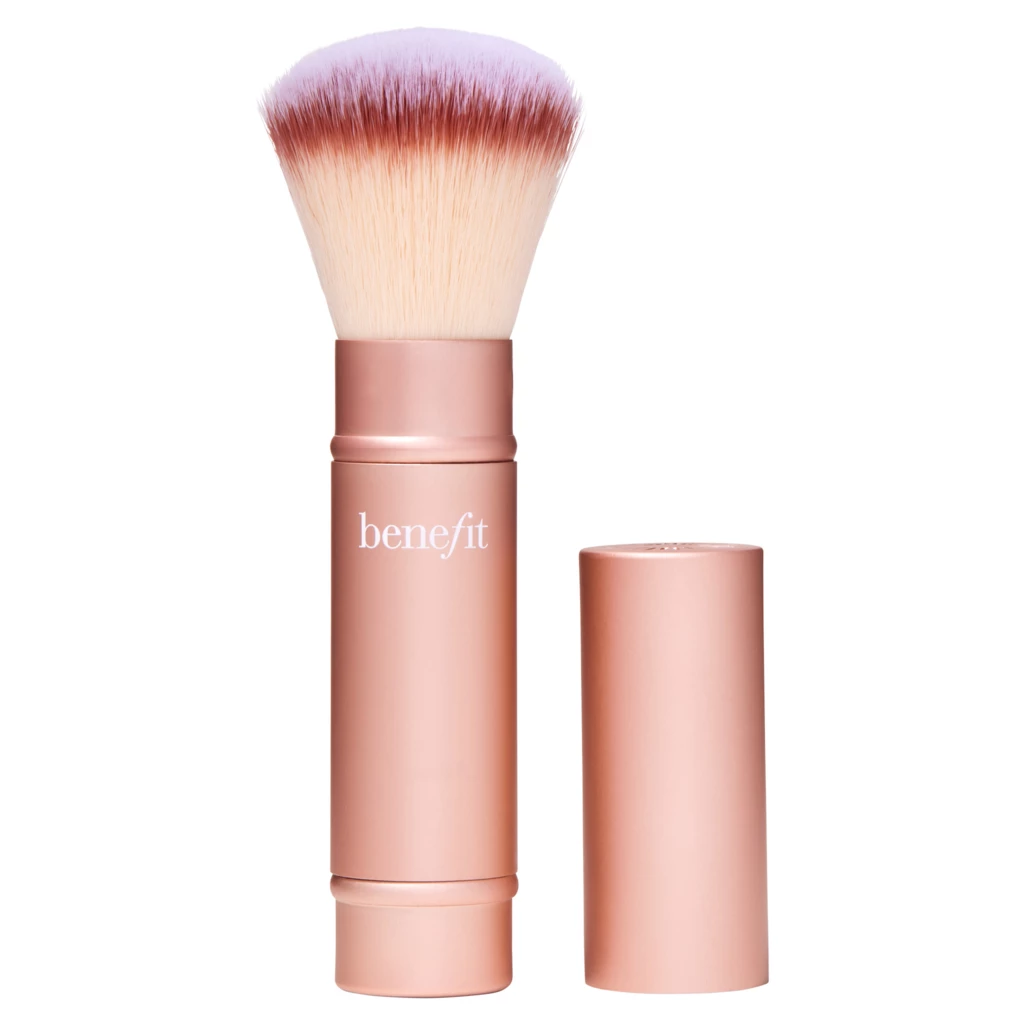 Benefit - Multitasking Cheek Brush på KICKS.se