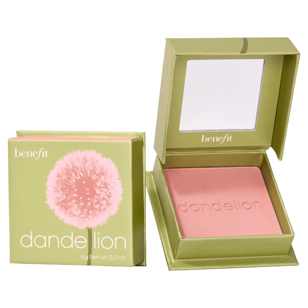 Benefit - Dandelion Blush Light Pink på KICKS.no