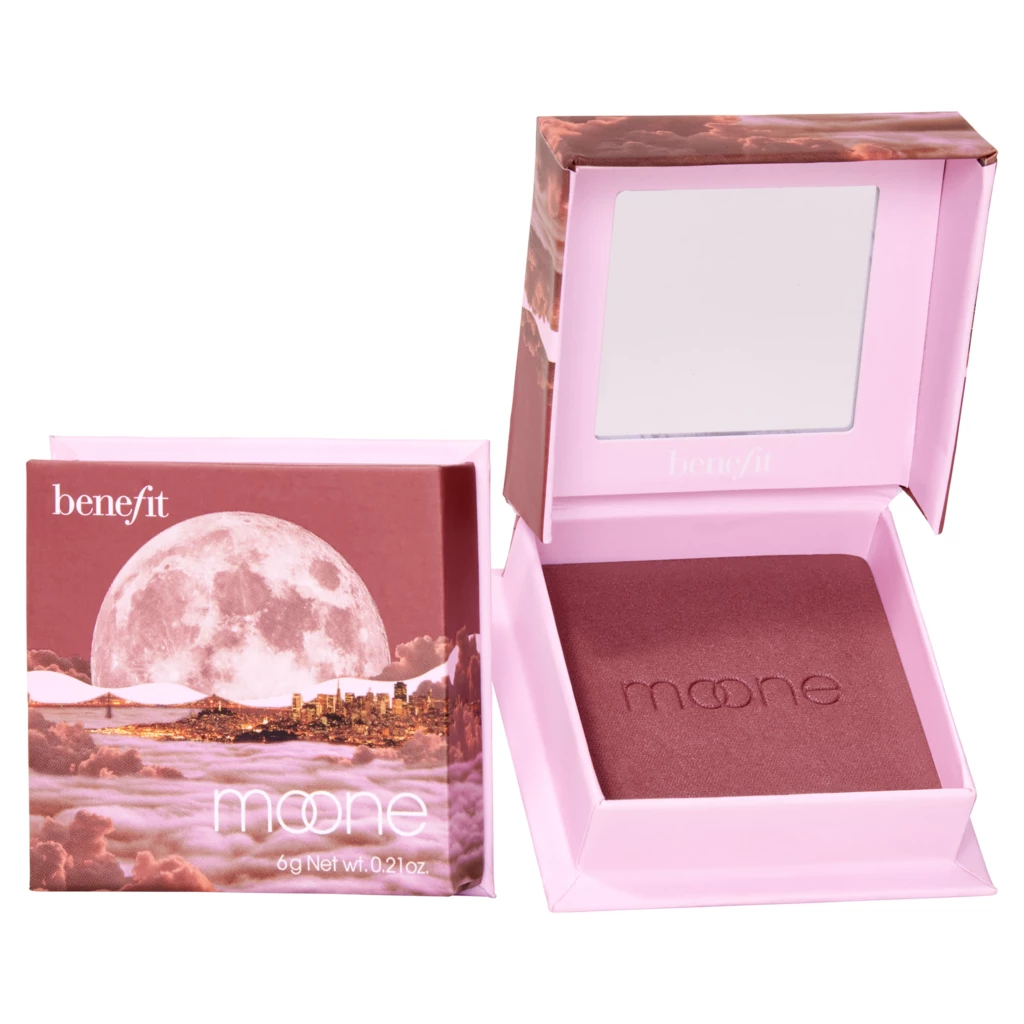 Benefit - Moone Blush Deep Berry på KICKS.se