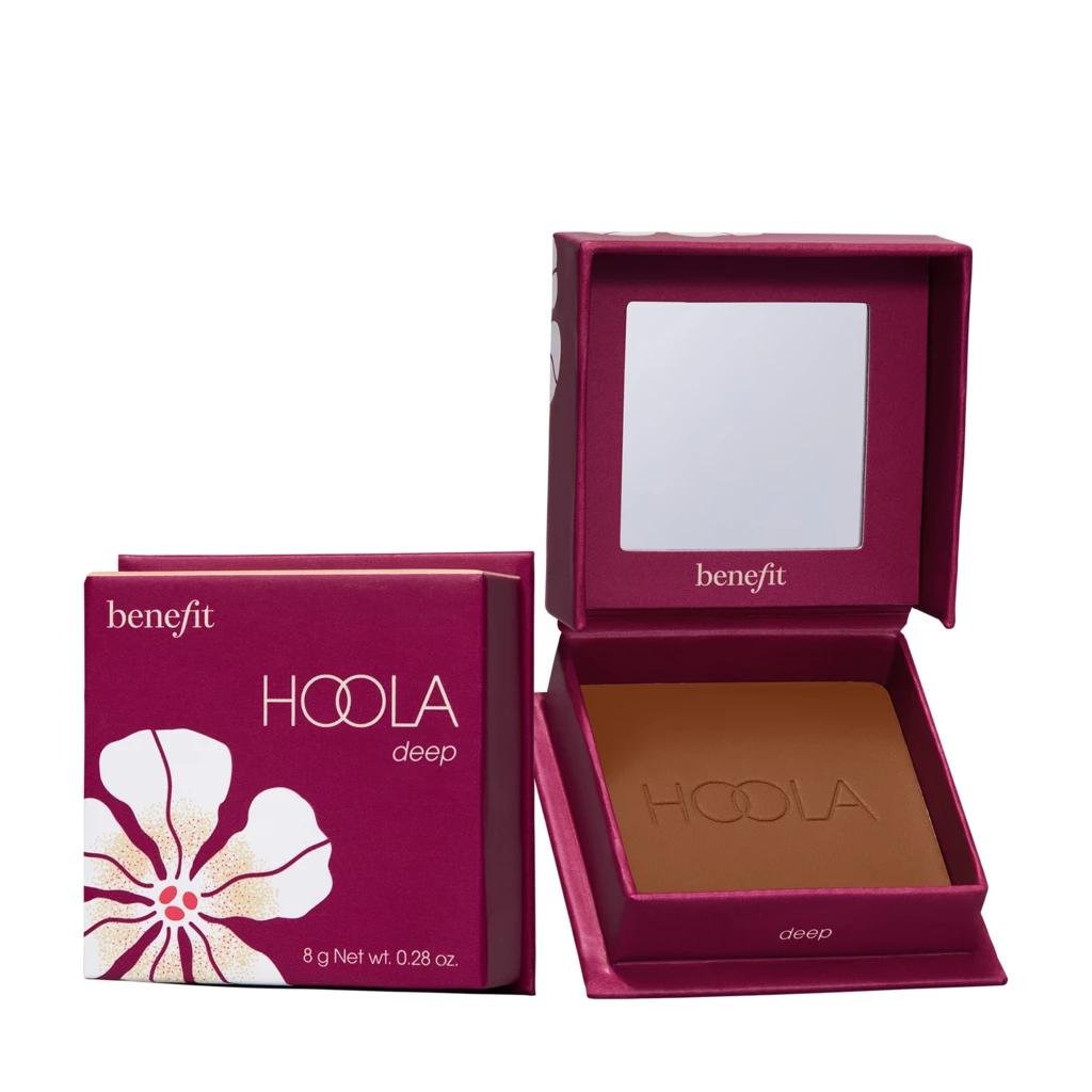 Benefit - Hoola Powder Bronzer Deep på KICKS.no