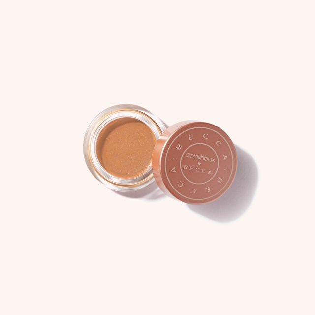 Becca Under Eye Brightening Corrector 03 Medium/Dark Becca Under Eye Brightening Corrector 03 Medium/Dark