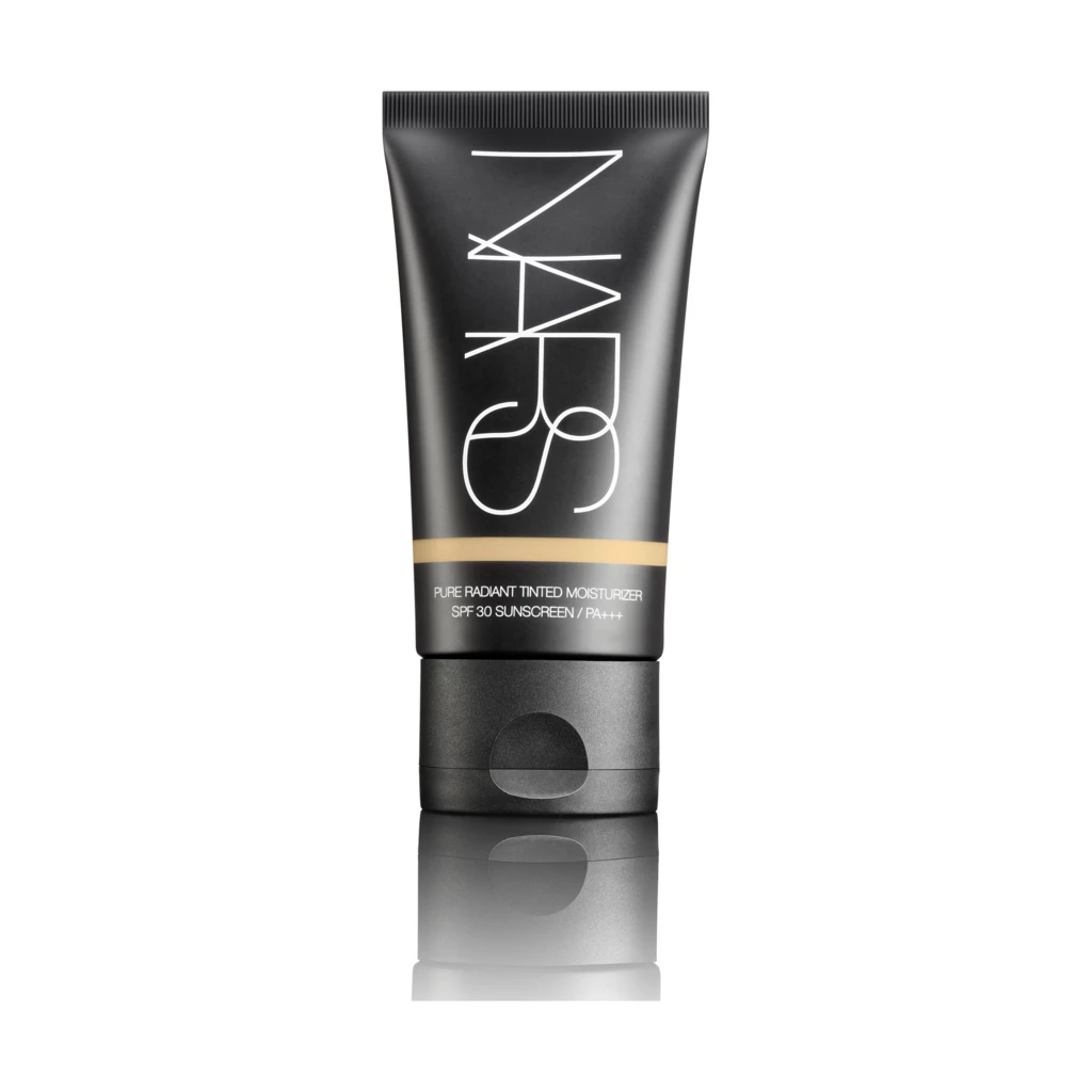 NARS - Pure Radiant Tinted Moisturizer Terre Nueve på KICKS.se