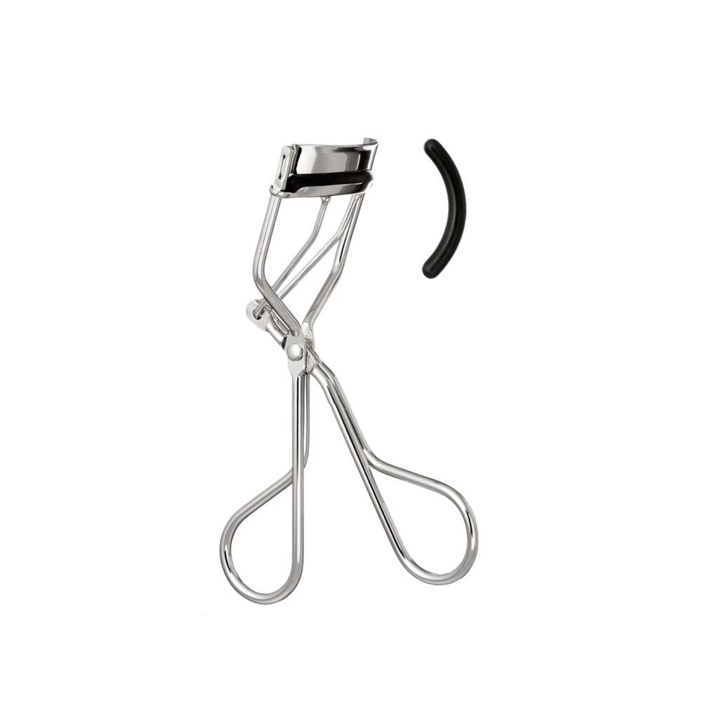 e.l.f. - Mechanical Eyelash Curler på KICKS.no