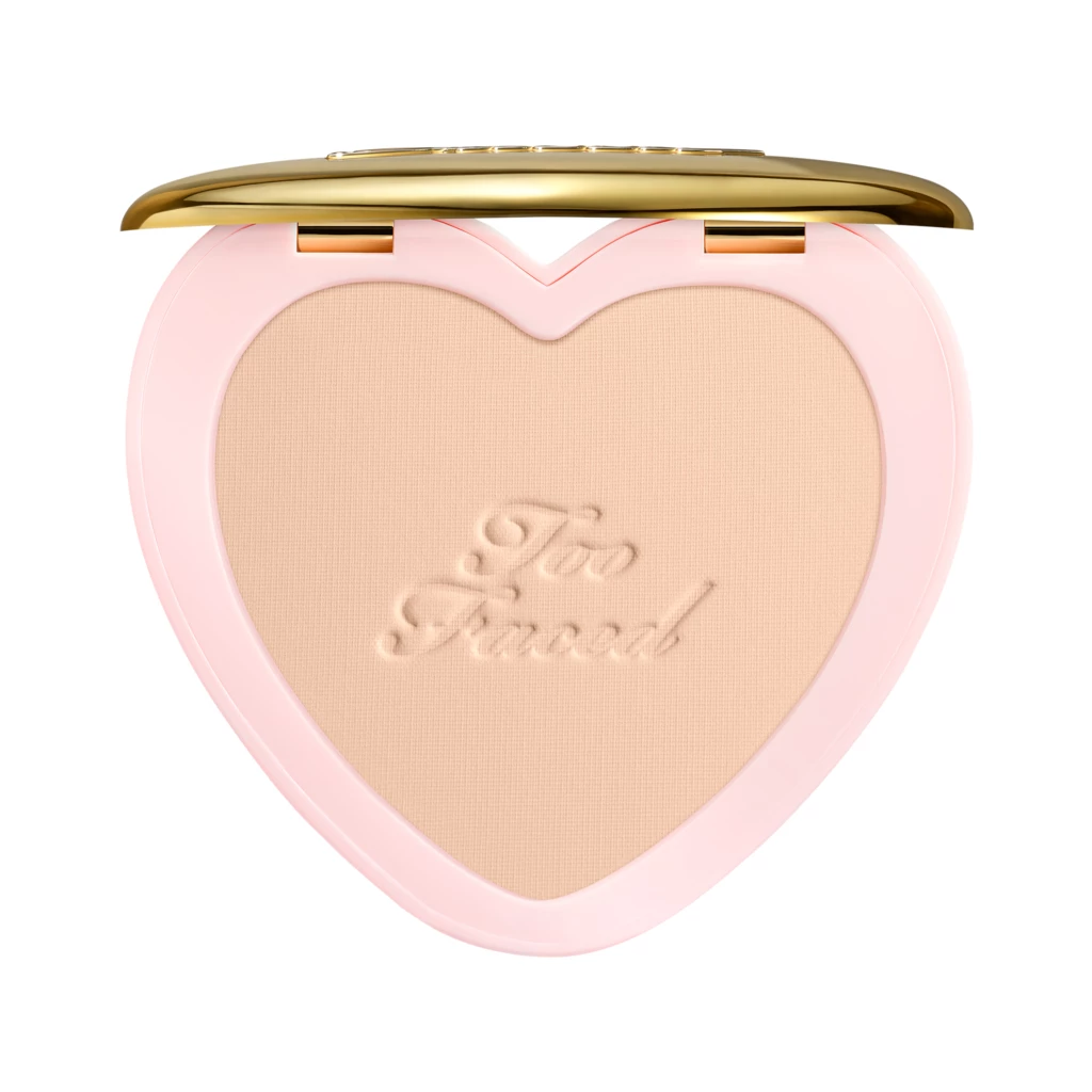 Too Faced - Born This Way Soft Blur Light på KICKS.no