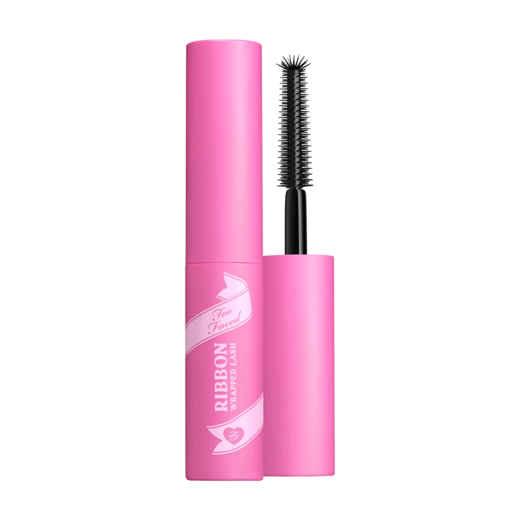 Too Faced - Travel Size Ribbon Wrapped Mascara Too Faced Travel Size Ribbon Wrapped Mascara på KICKS.no