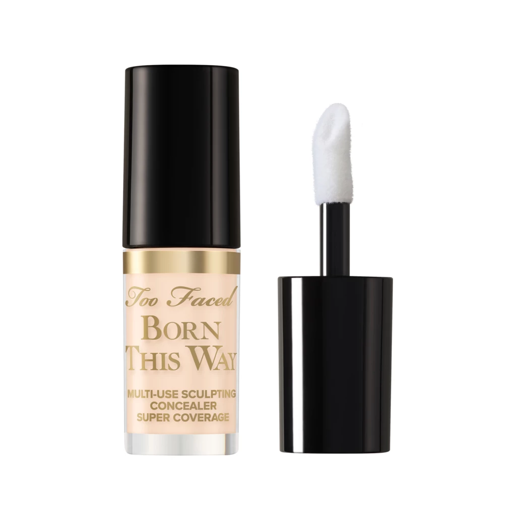 Too Faced - Born This Way Super Coverage Travel Size Concealer Cloud på KICKS.no