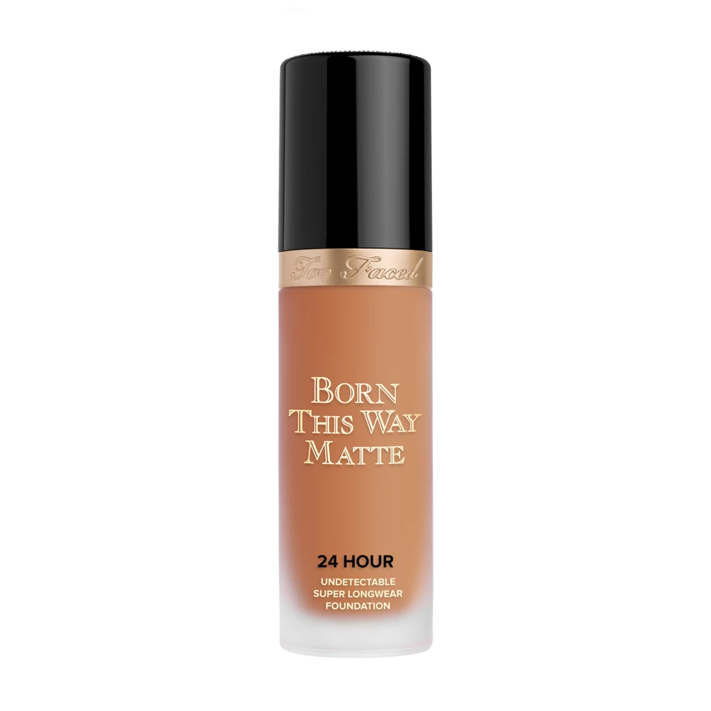 Too Faced - Born This Way Matte Foundation Maple på KICKS.no