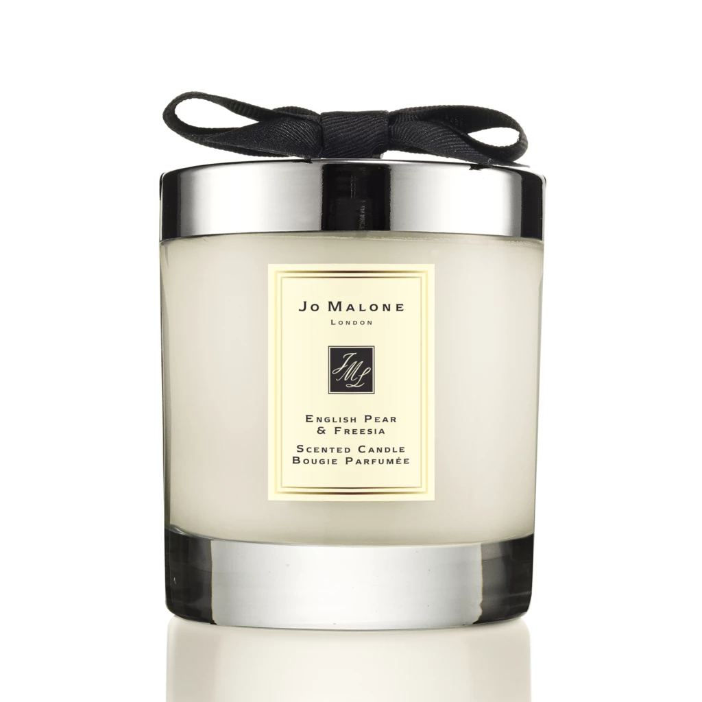 Jo Malone London - English Pear & Freesia Scented Candle 200 g på KICKS.se