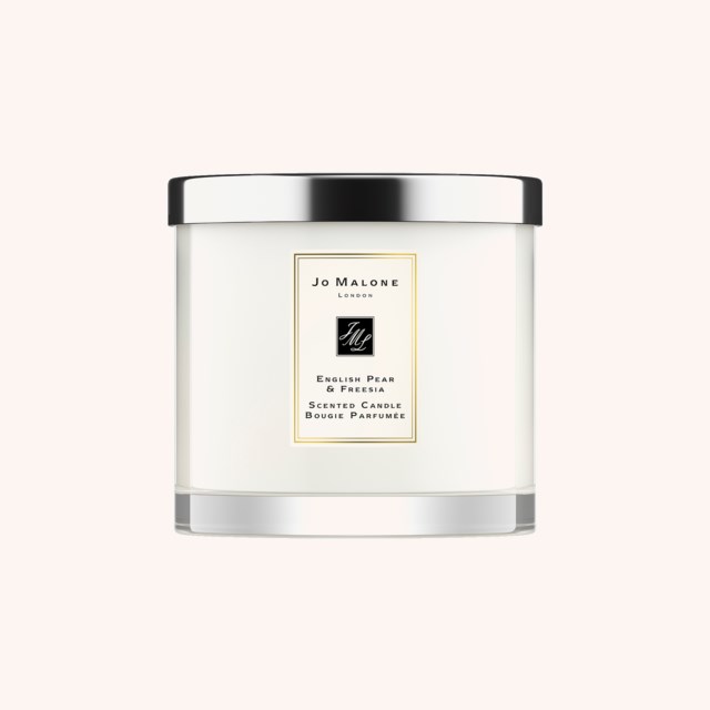 English Pear & Freesia Scented Candle 600 g English Pear & Freesia Scented Candle 600 g