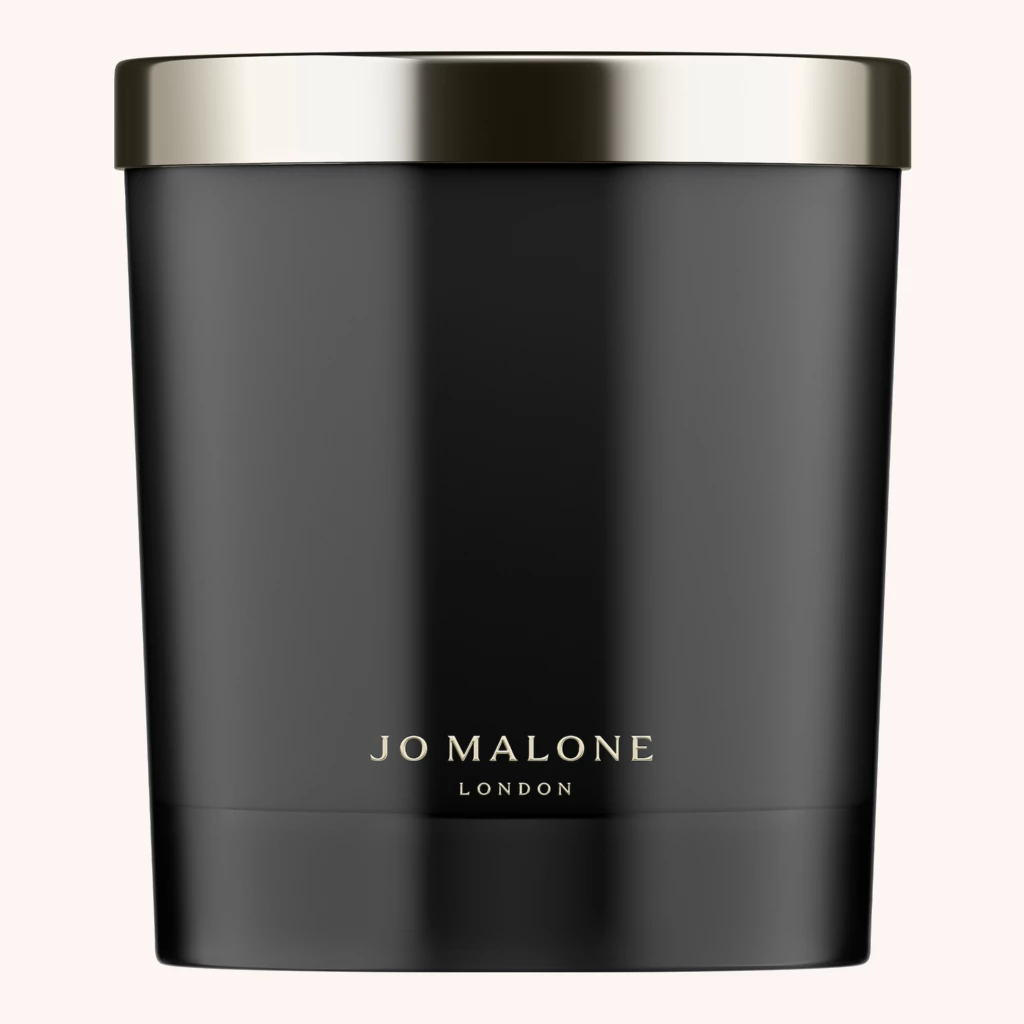 Velvet Rose & Oud Scented Candle 200 g