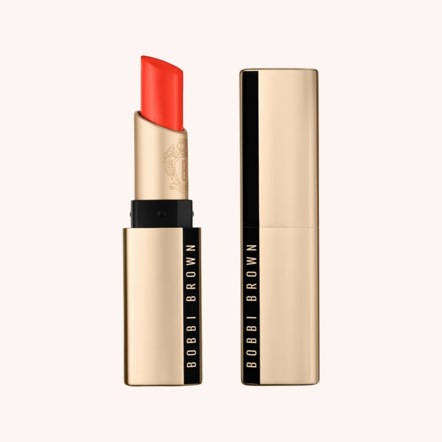 Luxe Matte Lipstick Power Play Luxe Matte Lipstick Power Play