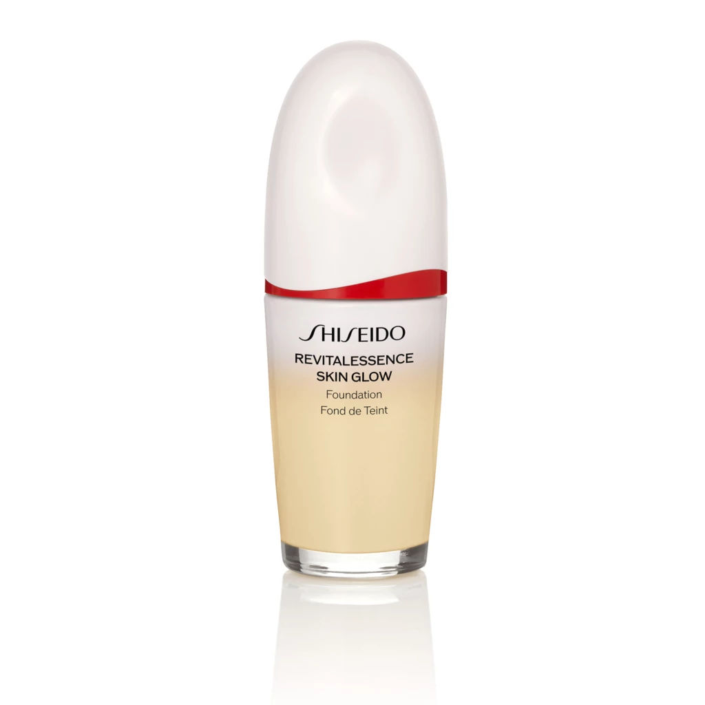 Shiseido - Revitalessence Skin Glow Foundation 120 på KICKS.no