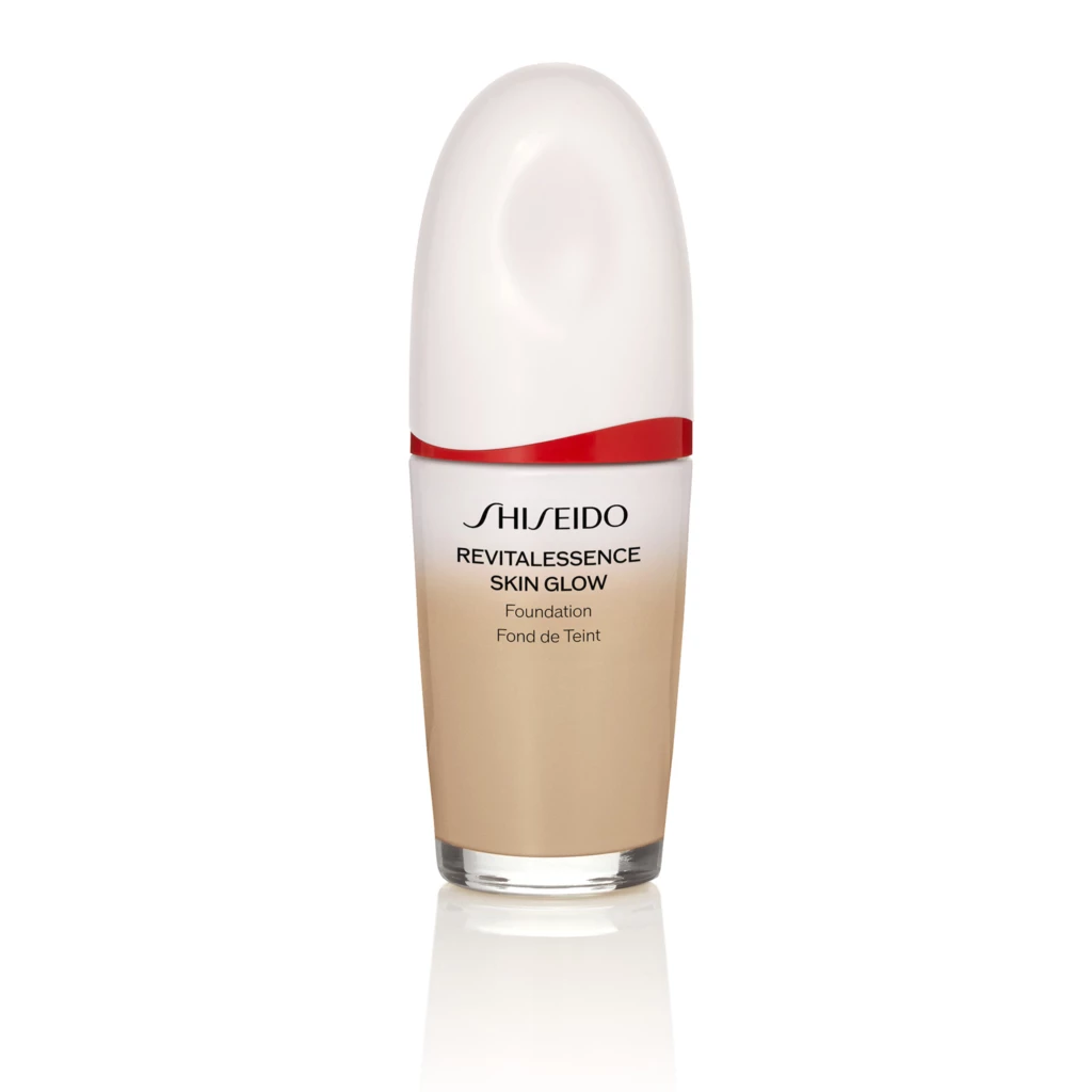 Shiseido - Revitalessence Skin Glow Foundation 260 på KICKS.no