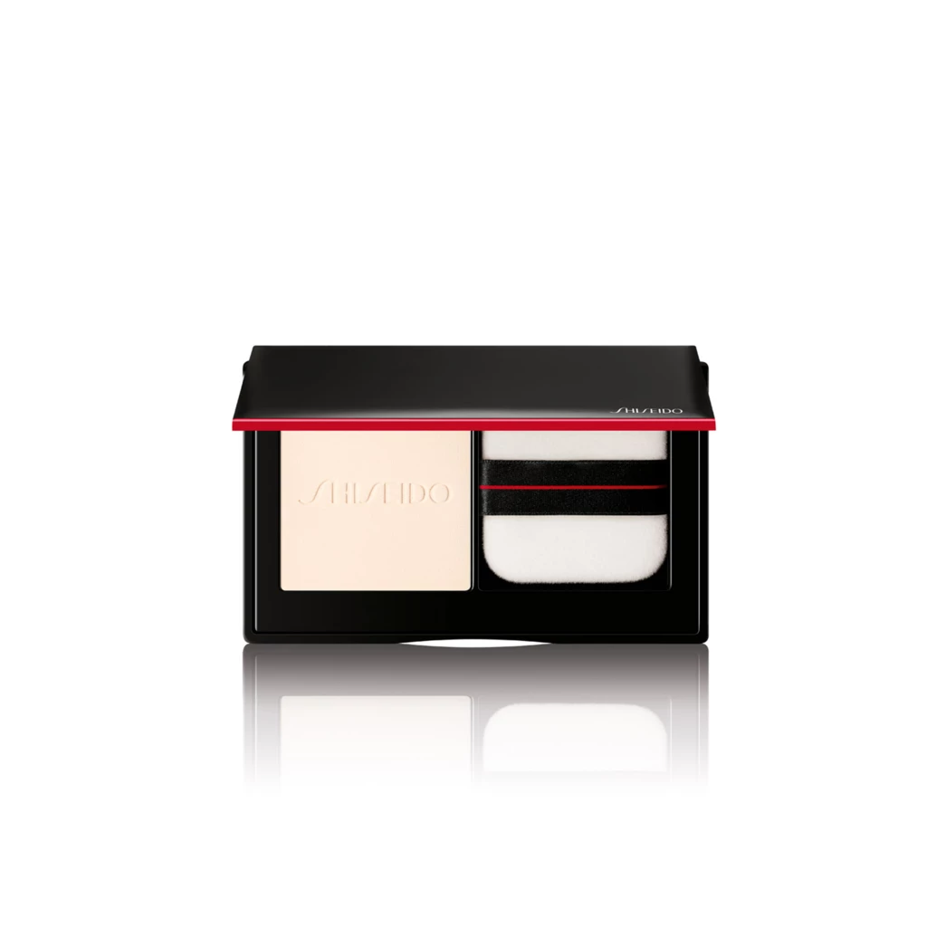 Shiseido - Synchro Skin Invisible Silk Pressed Powder på KICKS.se