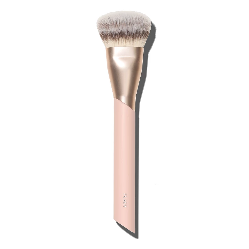 FLAER - 214 Cream Blush Brushosoitteessa Kicks.fi