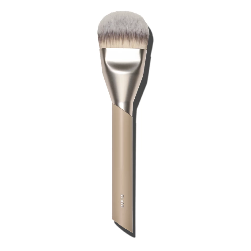 FLAER - 117 Fluid Foundation Brush på KICKS.se